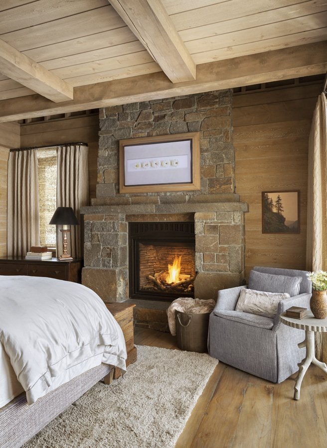 Rustic Bedroom Seating Area in Mammoth Lakes, CA