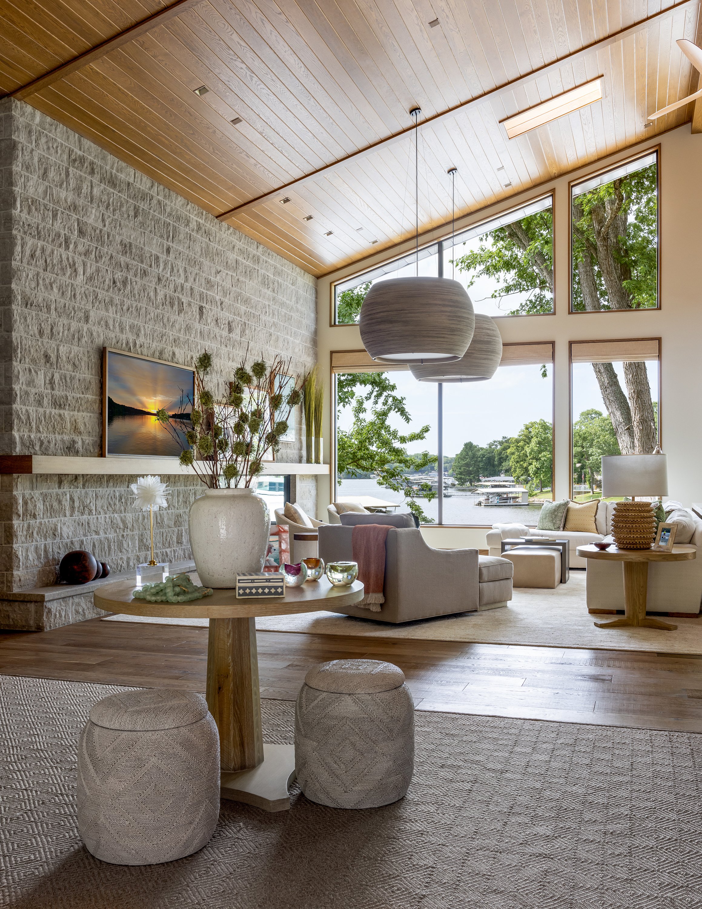 lakefront-modern-living-room-natural-light.jpg