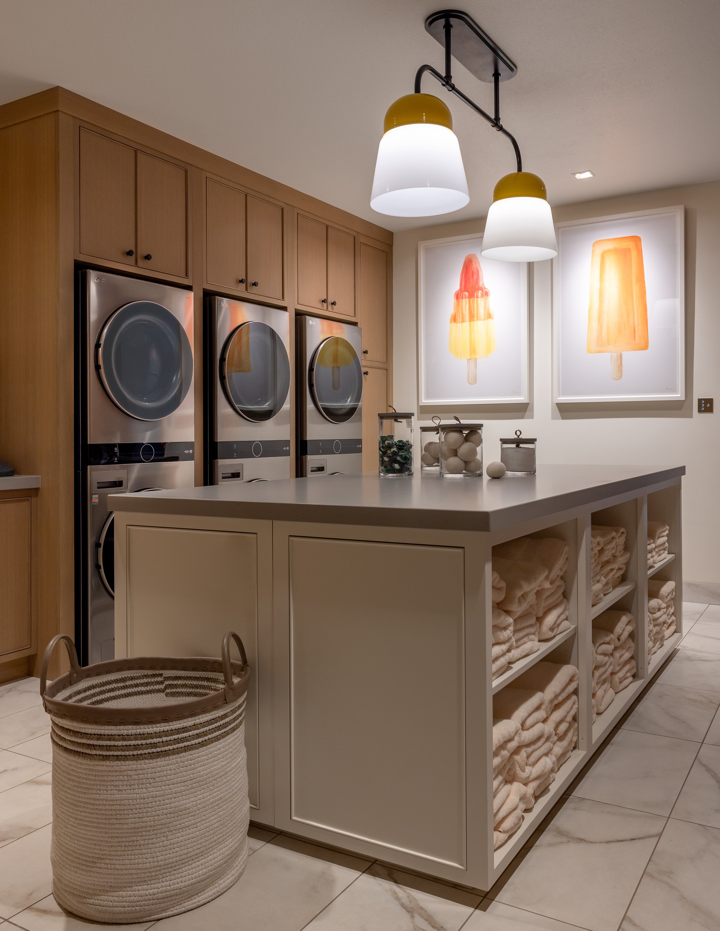 luxury-laundry-room-lake-ozarks-family-vacation.jpg