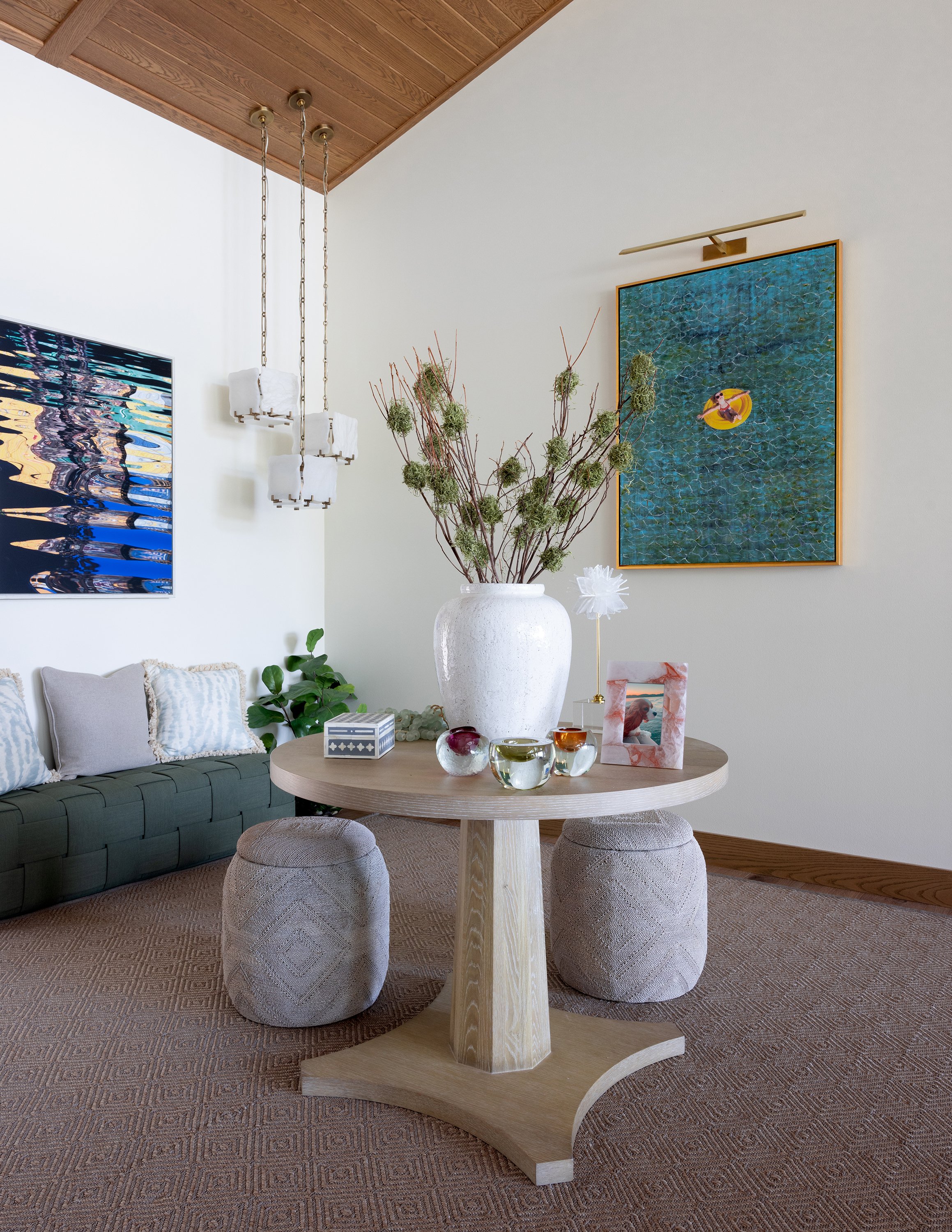 stylish-entryway-lake-ozarks.jpg