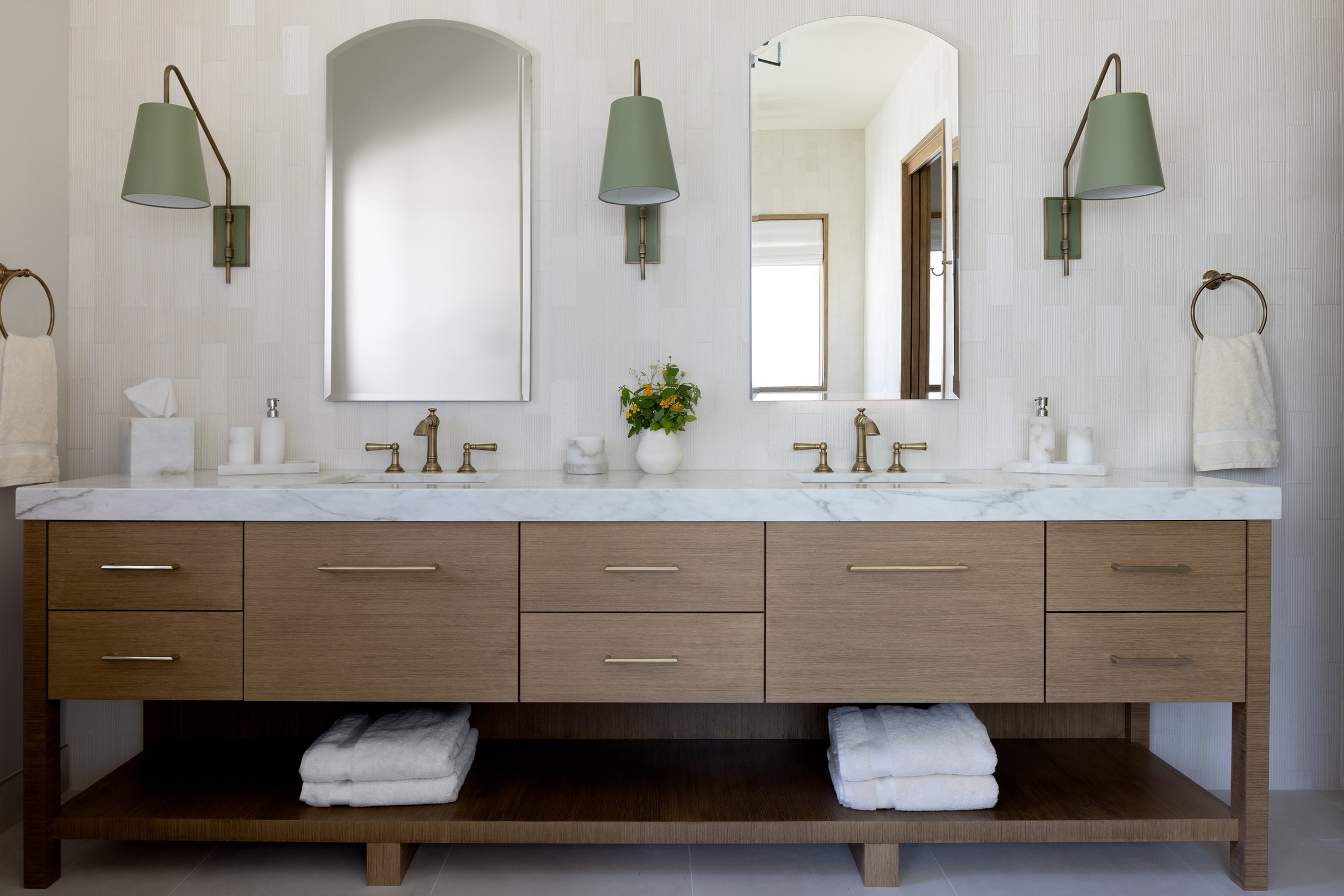 primary-bathroom-vanity-lake-ozarks-.jpg