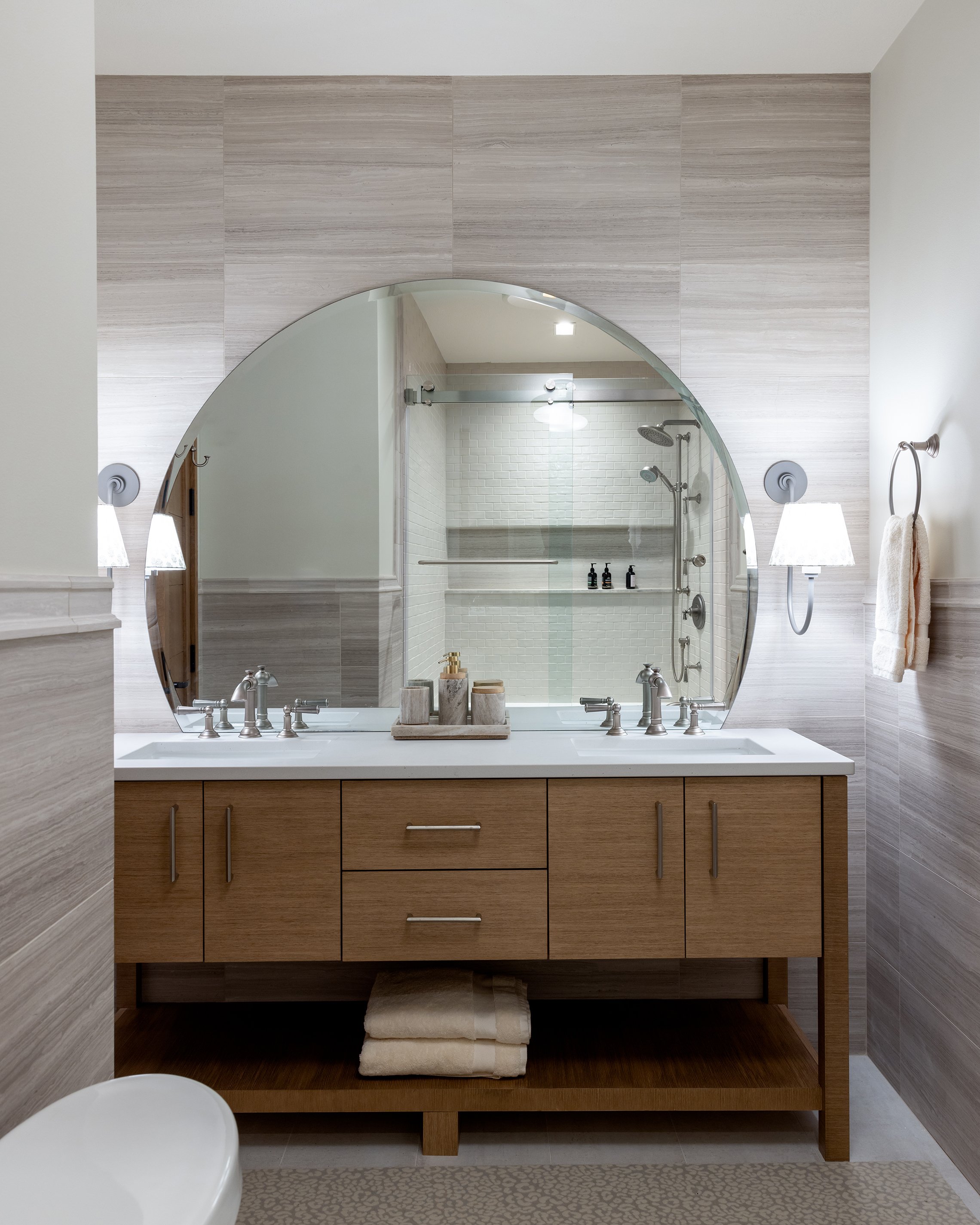 modern-bathroom-vanity-lake-ozarks.jpg