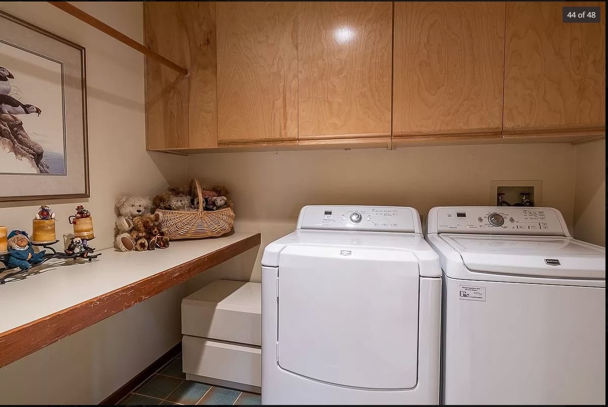 Laundry.JPG